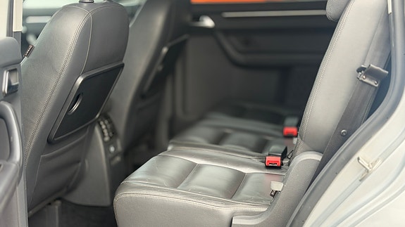 Volkswagen Touran 17 of 24