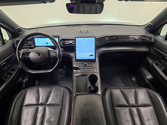 NIO ES8 16 of 30