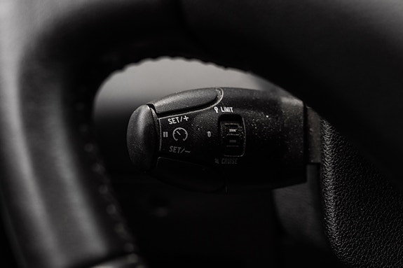 Peugeot 308 9 of 15