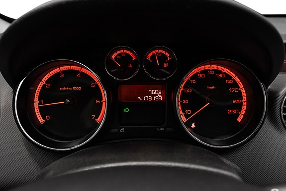 Peugeot 308 10 of 15