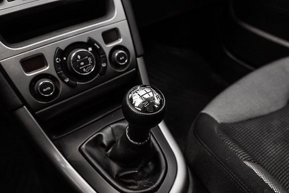 Peugeot 308 11 of 15