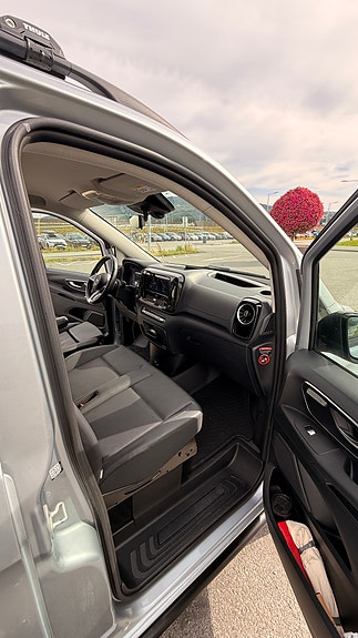 Mercedes-Benz Vito 119 18 of 30