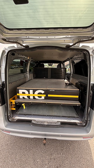 Mercedes-Benz Vito 119 13 of 30