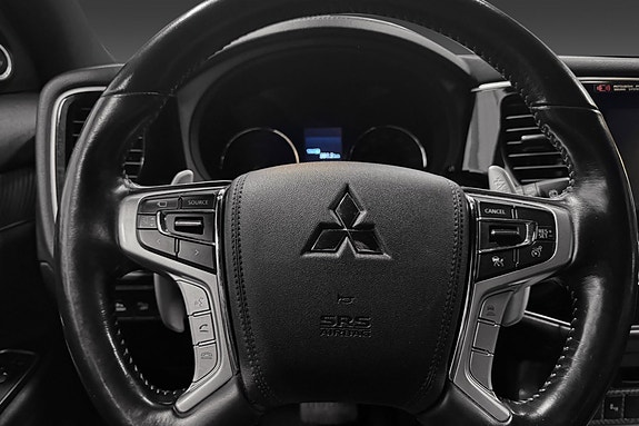 Mitsubishi Outlander 12 of 30