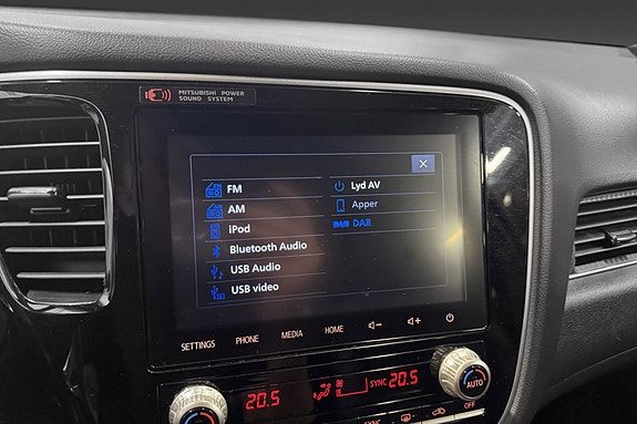 Mitsubishi Outlander 16 of 30