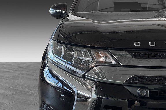 Mitsubishi Outlander 3 of 30