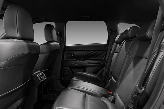 Mitsubishi Outlander 23 of 30