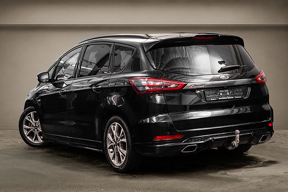 Ford S-MAX 4 of 30