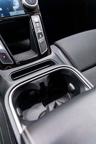 Jaguar I-PACE 24 of 30