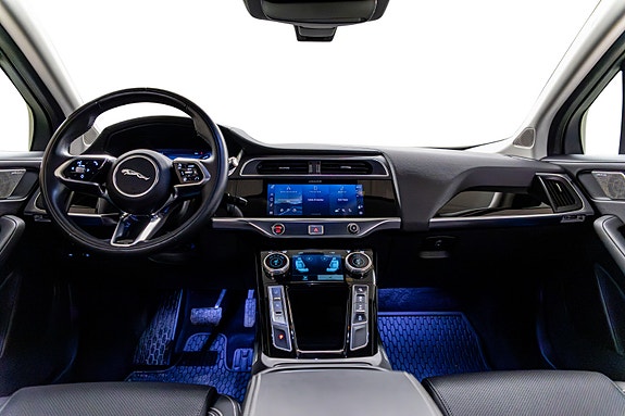 Jaguar I-PACE 4 of 30