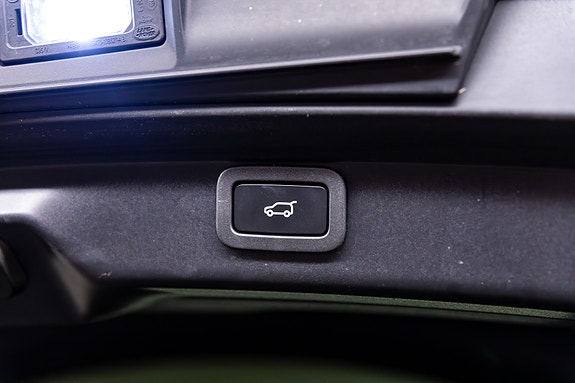 Jaguar I-PACE 14 of 30