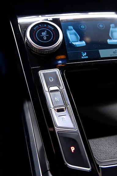 Jaguar I-PACE 26 of 30