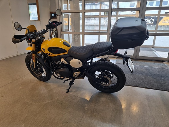 Triumph Scrambler 400 15 of 16