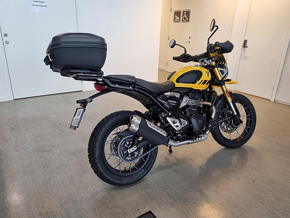 Triumph Scrambler 400 9 of 16