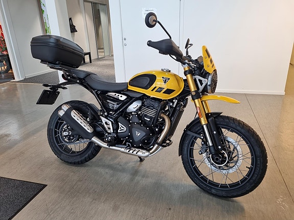 Triumph Scrambler 400 2 of 16