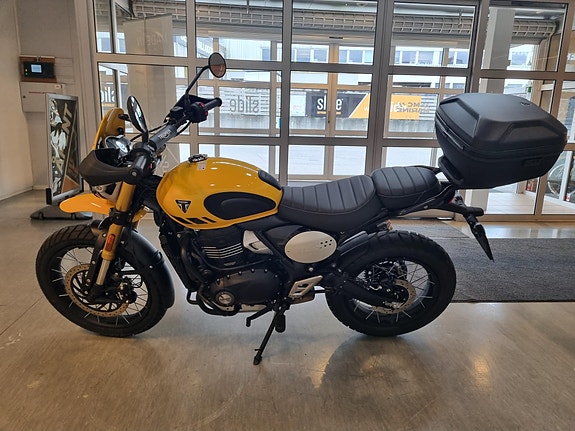 Triumph Scrambler 400 14 of 16