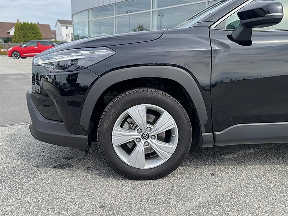 Toyota Corolla Cross 9 of 30