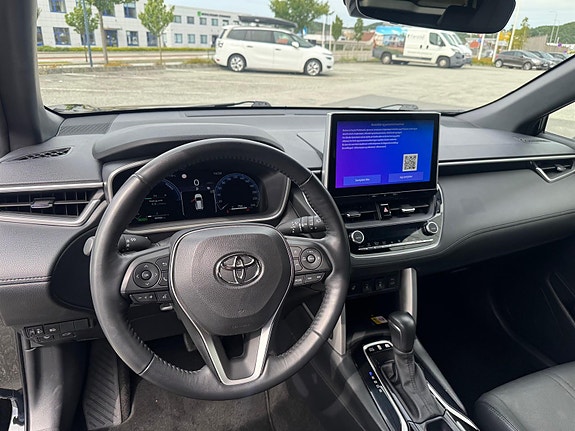 Toyota Corolla Cross 15 of 30
