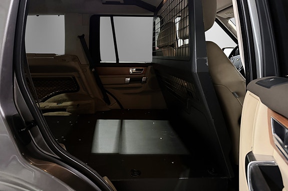Land Rover Discovery 4 29 of 30