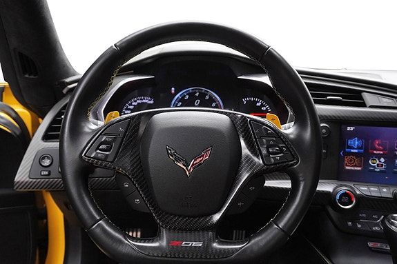 Chevrolet Corvette 26 of 30