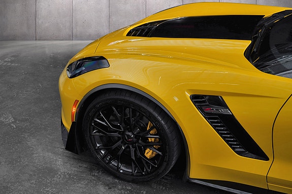 Chevrolet Corvette 6 of 30