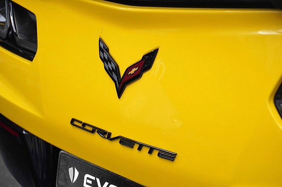 Chevrolet Corvette 15 of 30