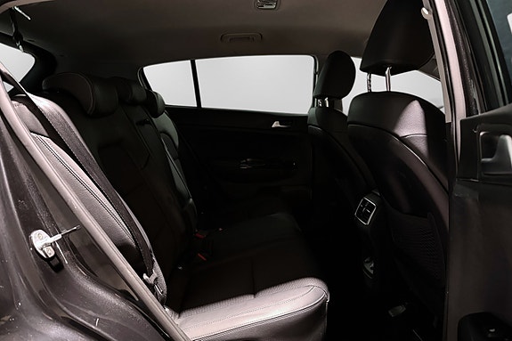 Kia Sportage 27 of 30