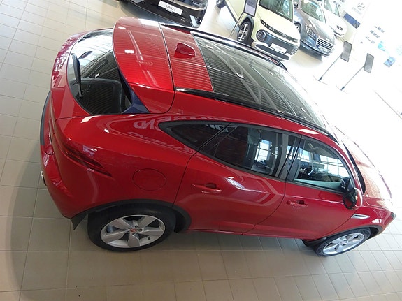 Jaguar E-PACE 8 of 26