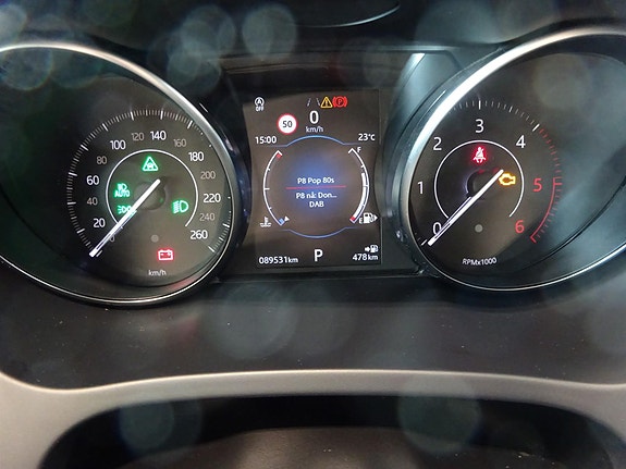 Jaguar E-PACE 16 of 26