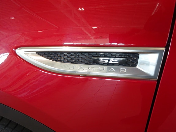 Jaguar E-PACE 11 of 26