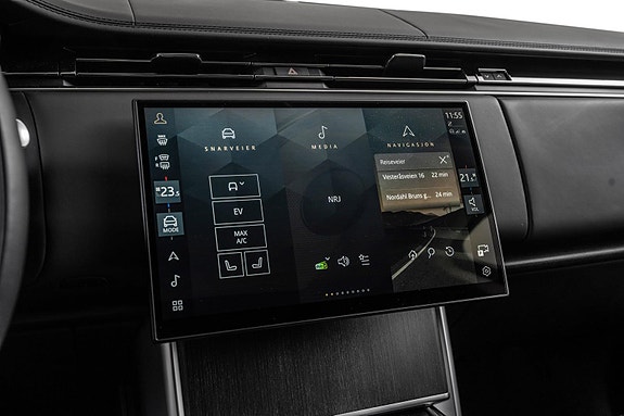 Land Rover Range Rover 27 of 30
