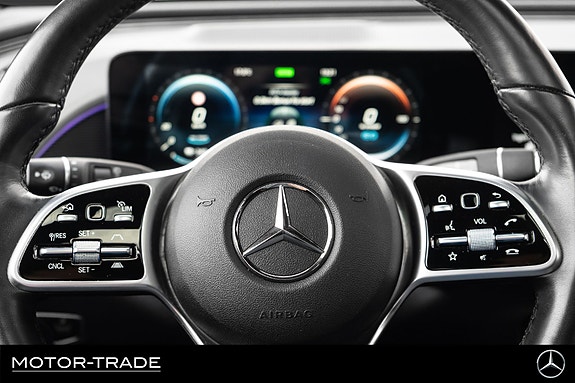 Mercedes-Benz EQC400 20 of 30
