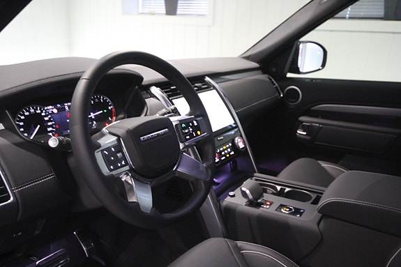 Land Rover Discovery 5 19 of 30