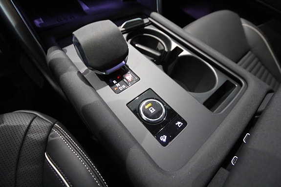 Land Rover Discovery 5 23 of 30