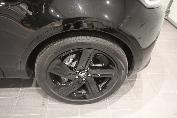 Land Rover Discovery 5 9 of 30