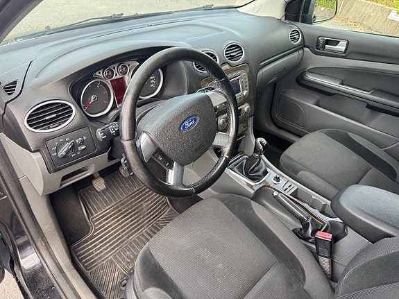 Ford Focus 11 of 18