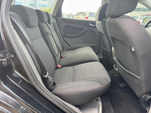Ford Focus 16 of 18