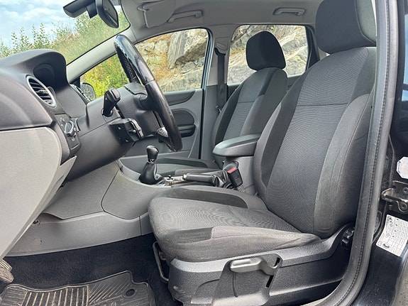 Ford Focus 10 of 18