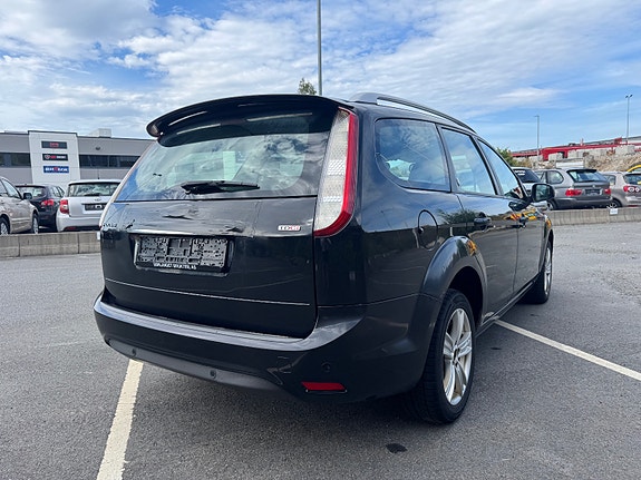 Ford Focus 5 of 18