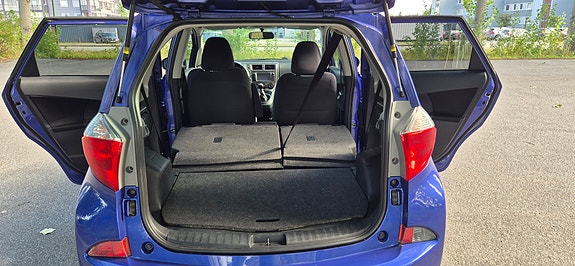 Toyota Verso-S 15 of 22