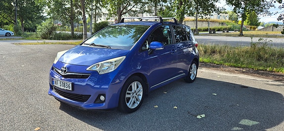 Toyota Verso-S 3 of 22