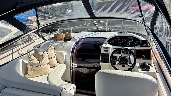 Bavaria 29sport Volvo d6 12 of 30