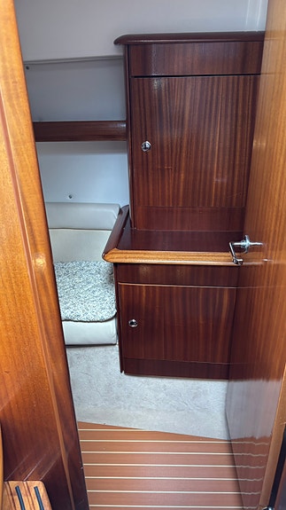 Bavaria 29sport Volvo d6 21 of 30