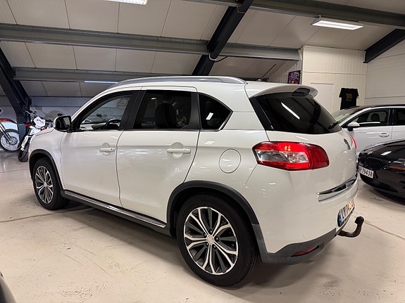 Peugeot 4008 3 of 18