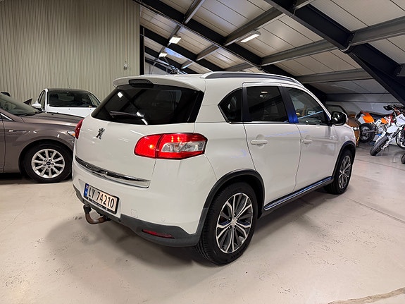 Peugeot 4008 4 of 18