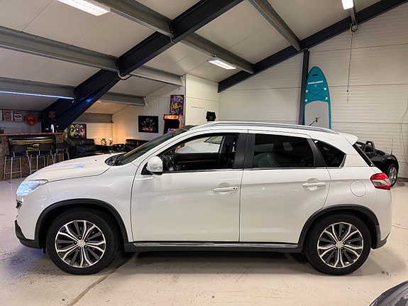 Peugeot 4008 2 of 18