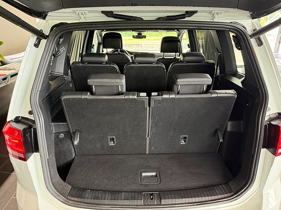 Volkswagen Touran 15 of 18