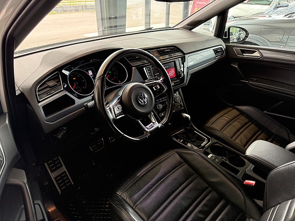 Volkswagen Touran 11 of 18
