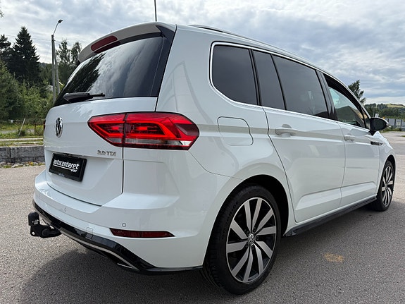 Volkswagen Touran 3 of 18