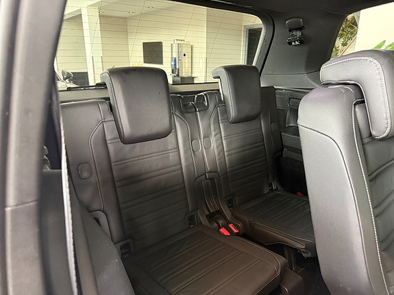 Volkswagen Touran 14 of 18
